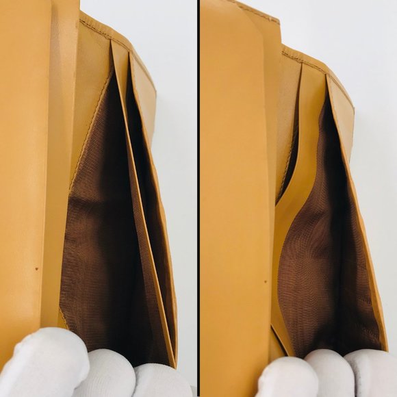 Auth Céline Macadam brown leather bi-fold wallet - Picture 8 of 10